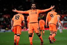 Dua Gol Salah Warnai...