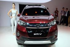 Wuling Motors Ikut Mejeng...