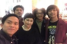 Rian DMasiv Nangis Nonton...