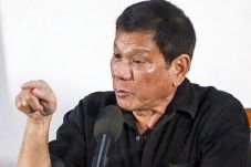 Duterte Ancam Berlakukan...