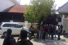 BNN Gerebek Rumah Diduga...