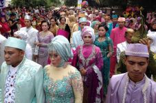 Sandi Siapkan Acara...
