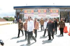 Jokowi Ingin Tol Soroja...