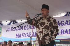 Maju Pilkada Bekasi,...