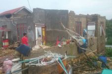 Puting Beliung Rusak...