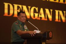 Pergantian Panglima...