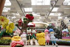 Pertunjukan Hello Kitty...