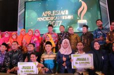 Kemenag Anugerahi AHM...