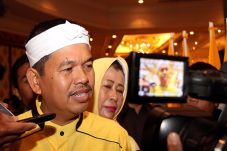 Dedi Mulyadi Proyeksikan...
