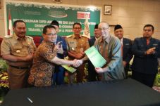 AMPHURI Gandeng Pemprov...