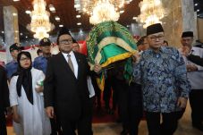 Ketua MPR: AM Fatwa...