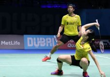 Praveen/Debby Gagal...