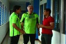 Masih Absen Latihan,...