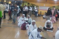 Stasiun Gondangdia Dipadati...