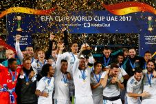 Real Madrid Pertahankan...