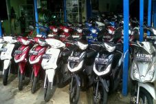 Distribusi Sepeda Motor...