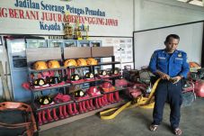 Puluhan Alat Pemadam...