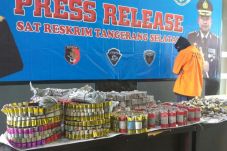 Tangkap Pemilik Pabrik,...