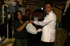 Perindo Sulut Beri Bantuan...