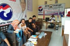 Verifikasi Faktual,...