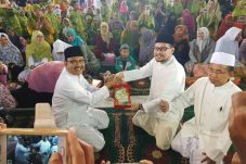 Gus Ipul Dinobatkan...