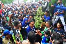 Manajemen PSIS Berburu...