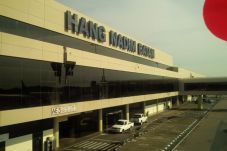 Bandara Hang Nadim Padat,...