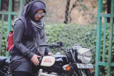 Para Wanita di Arab...