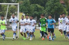 Bertapa ke Yogya, Persib...