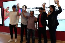 Resmi, Smartfren Pasarkan...