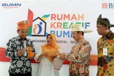 Buka 44 Rumah Kreatif...
