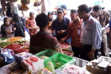 Jelang Natal-Tahun Baru,...