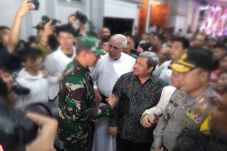 Sambangi Sejumlah Gereja,...