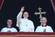 Paus Francis Doakan...