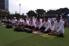 Tak Kunjung Dibayar,...