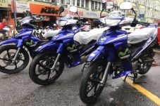 Jadi Bebek Legenda,...
