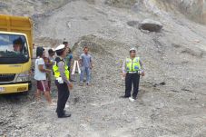 Bahayakan Pemudik, Polisi...