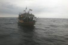 Mesin, Kapal Rusak,...