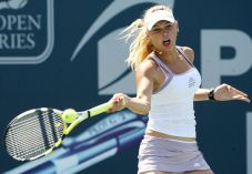 Wozniacki Incar Trofi...