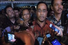 Menhub Larang Jalan...