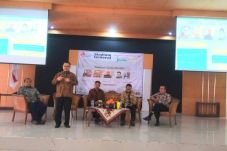 Sudirman Said: Di Dunia...