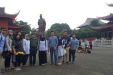 Liburan Tahun Baru,...