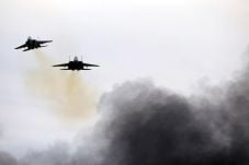 Jet Israel Bombardir...
