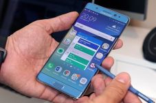 Cara Samsung Hadapi...