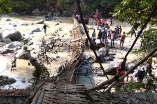 Jembatan Gantung di...