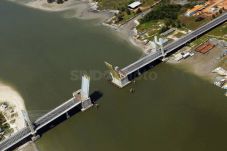 Jembatan Emas, Ikon...