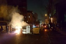 Iran Rusuh, WNI Diimbau...