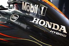 Honda Gunakan Mesin...