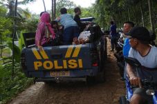Korban Jembatan Ambruk...