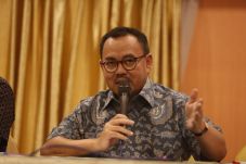 Sudirman Said Pertimbangkan...